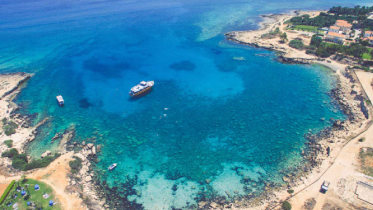 10 Great Advantages of Living by the Sea