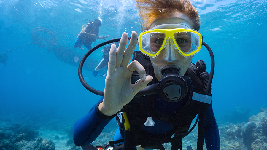 scuba dive